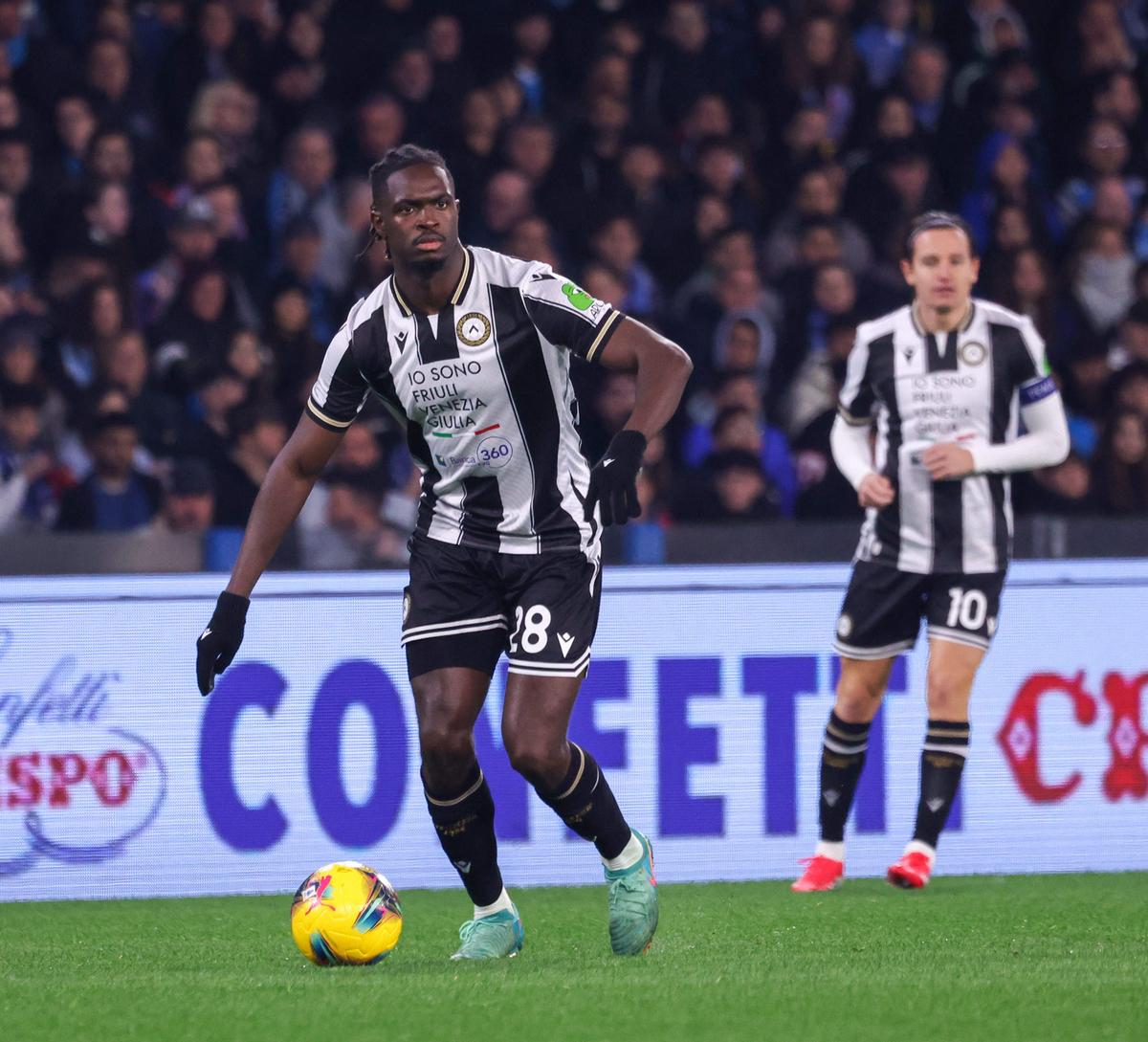 中超最新身价排名：克雷桑400万欧第1，米特里策下降，前十均外援